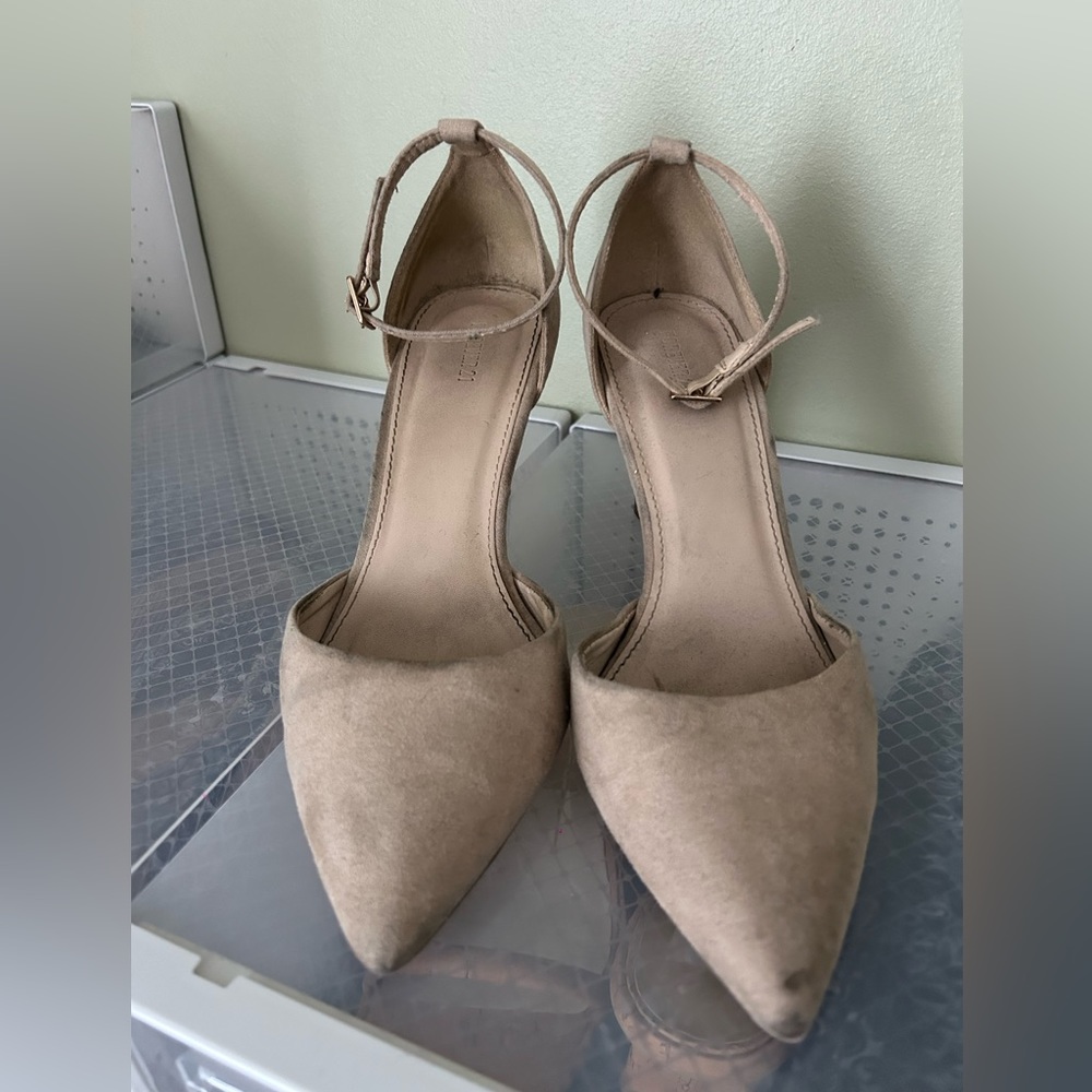 H&M Nude heels